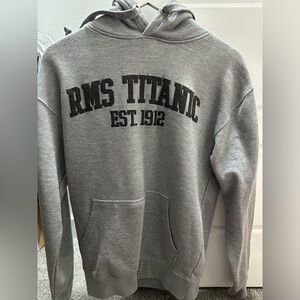 Titanic Hoodie From Titanic Exhibition Las Vegas (Size Medium) In Colour Grey.